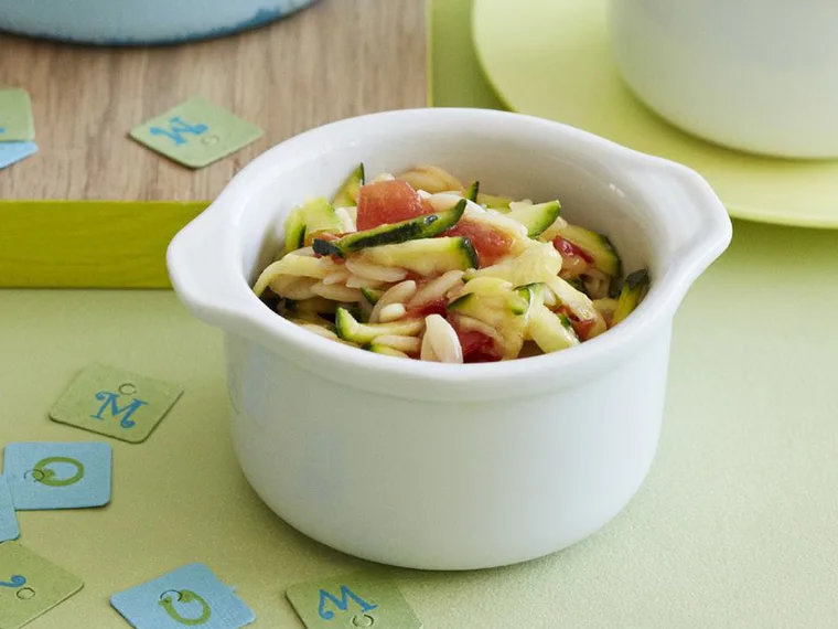 zucchini and corn pasta