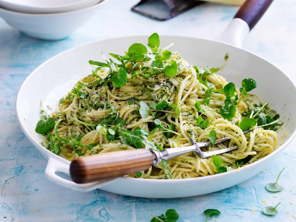 zesty lemon & rocket   pesto spaghetti