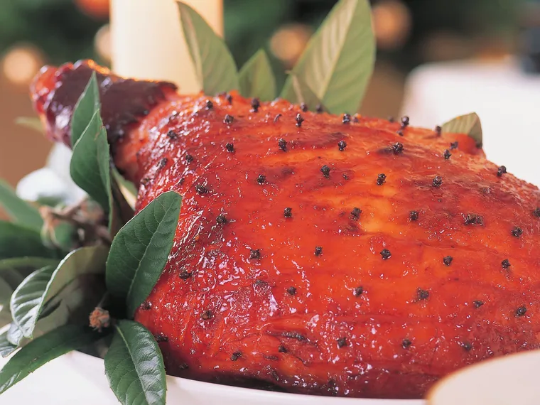 Honey ginger-glazed ham