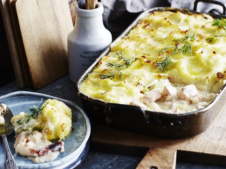 CREAMY PRAWN & FISHPIE