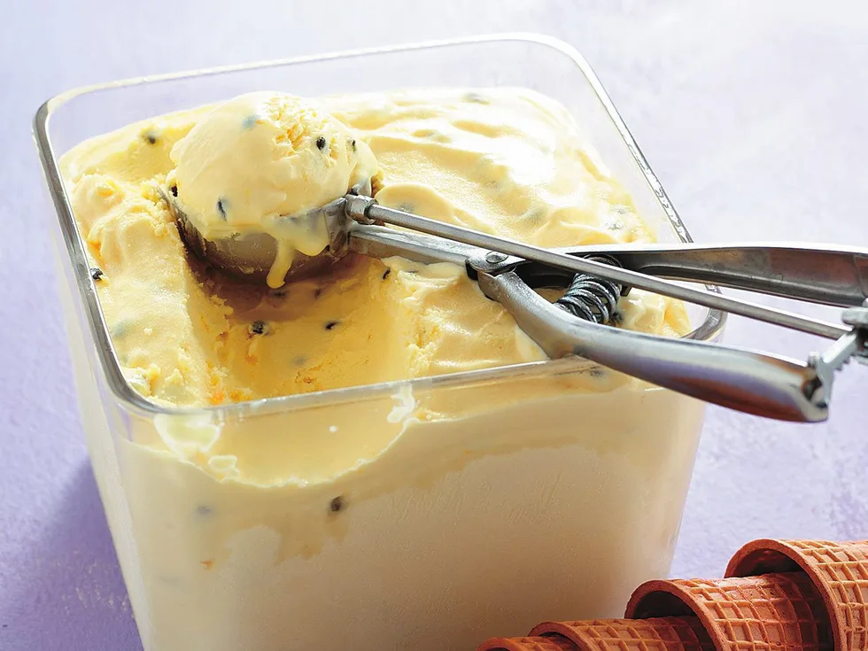 PASSIONFRUIT ICE-CREAM