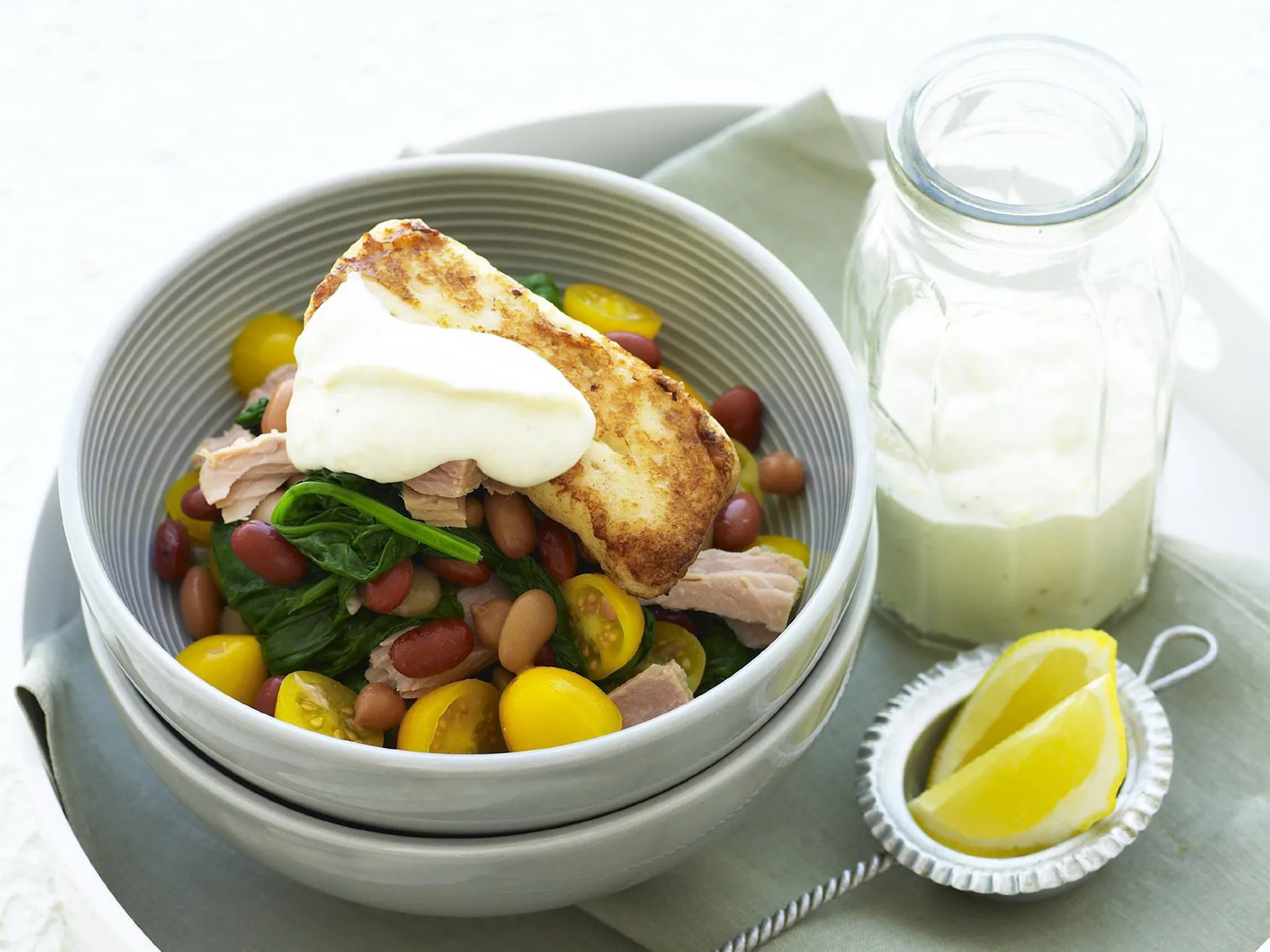 Tuna, bean and haloumi salad