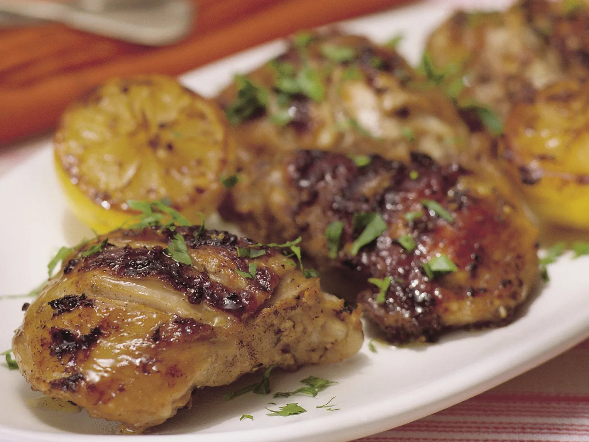 barbecued chicken with    lemon and garlic