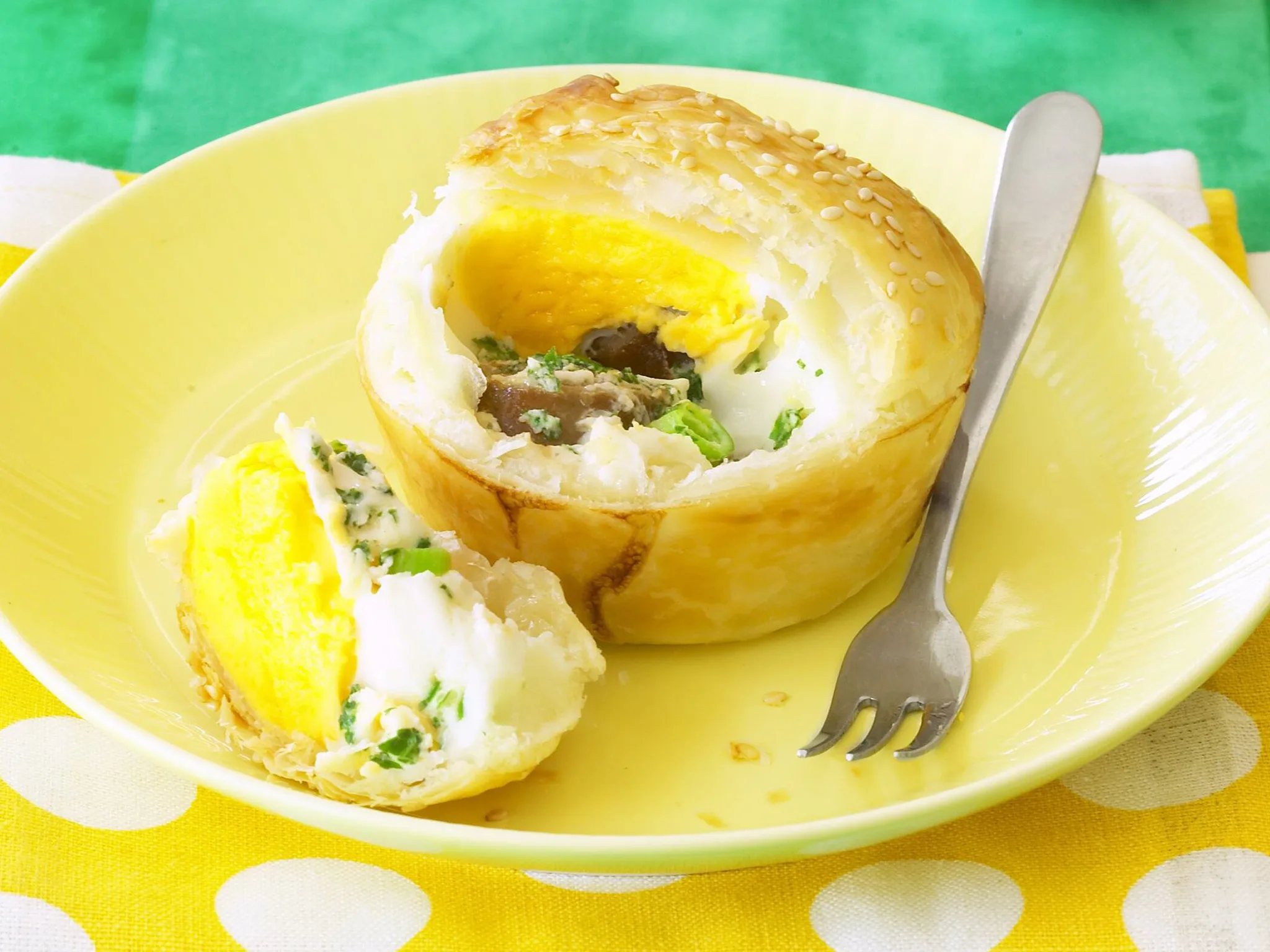 SAUSAGE AND EGG PIES