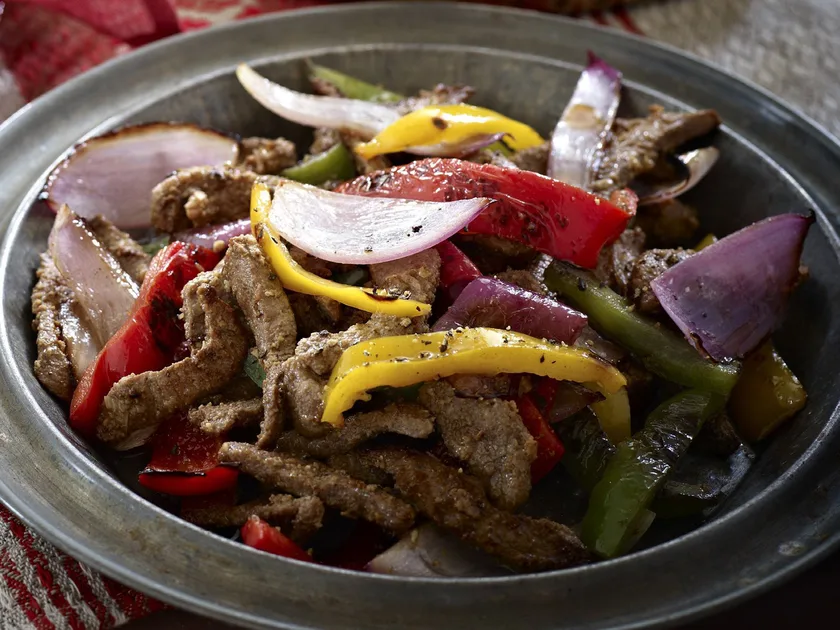 Classic Fajitas with Chicken and Veggies