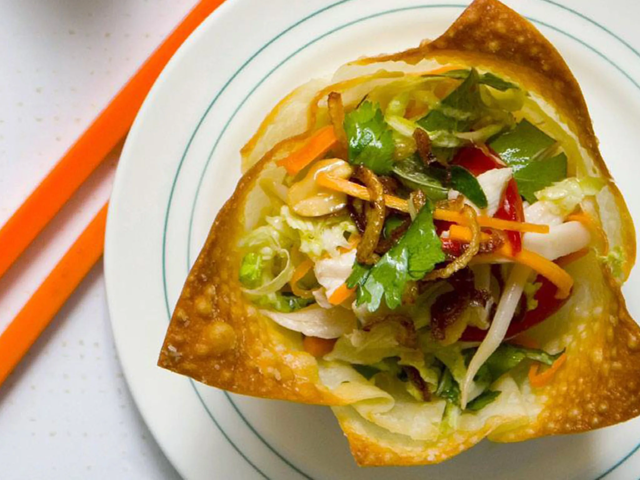 VIETNAMESE CHICKEN W O N TO N C U P S