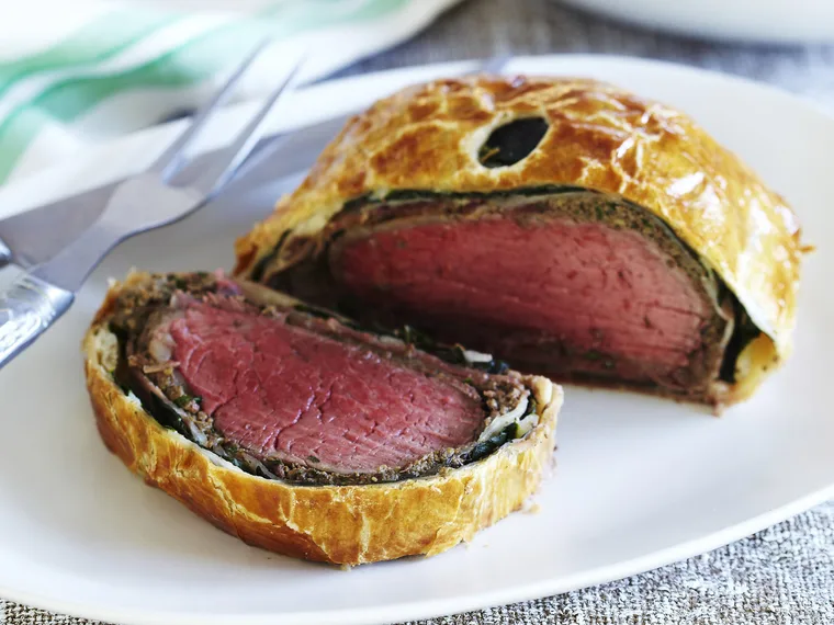 beef wellington with cauliflower cream