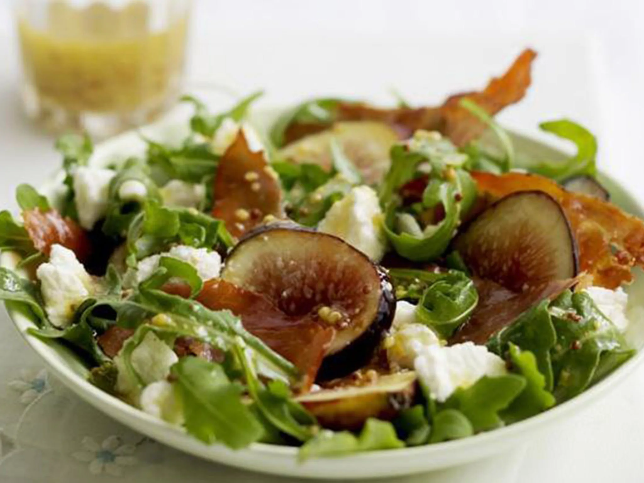 FIG & PROSCIUTTO SALAD