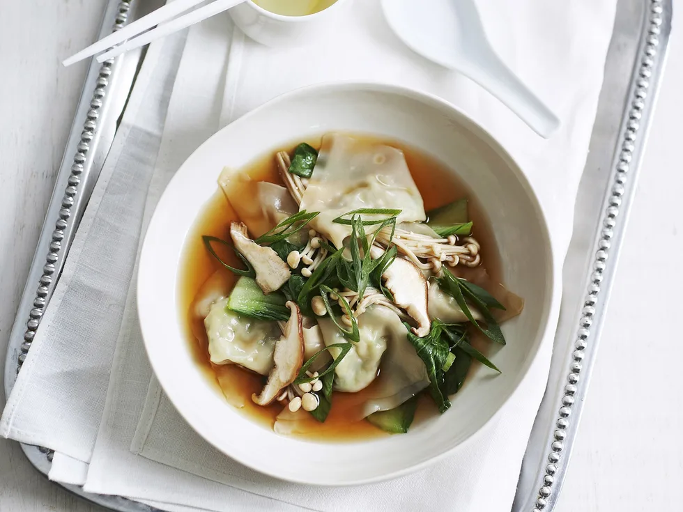 vegetable dumplings in broth