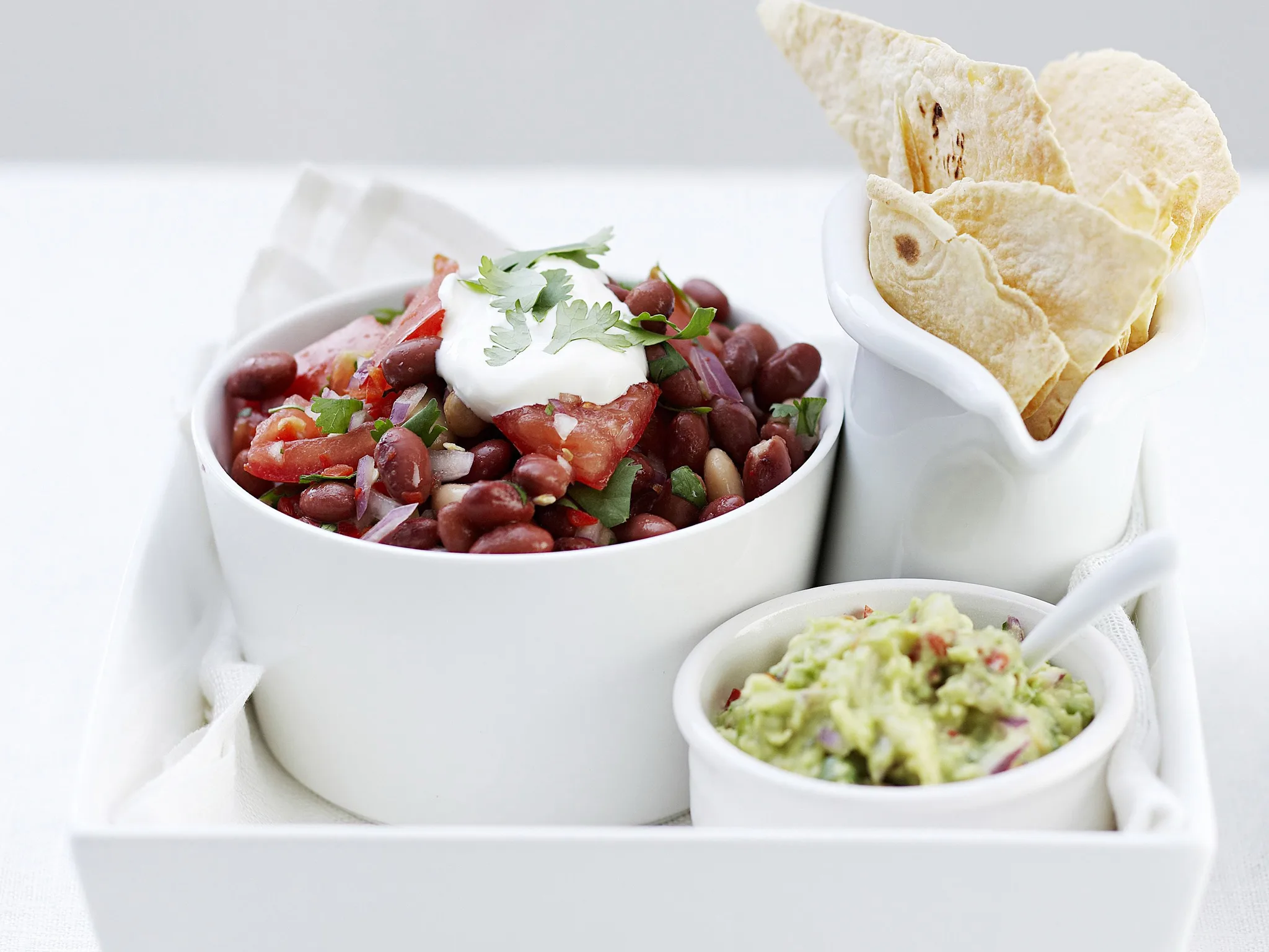 mexican bean salad with tortilla chips