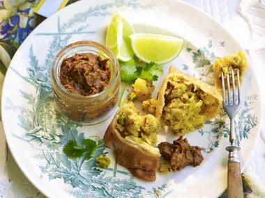 indian tamarind chutney