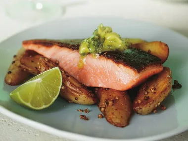 Salmon fillets with wasabi and coriander butter