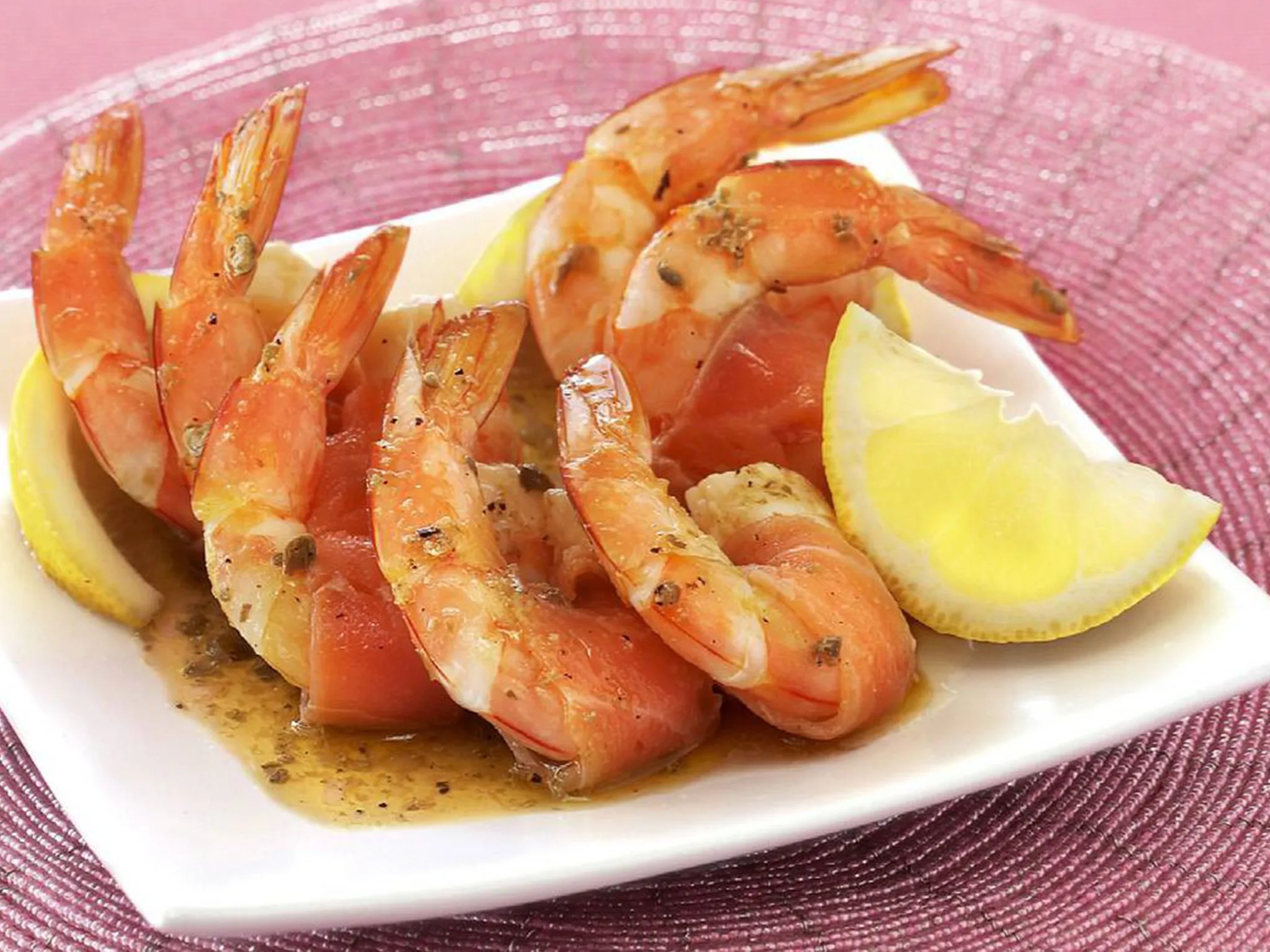 SMOKED SALMON WRAPPED PRAWNS