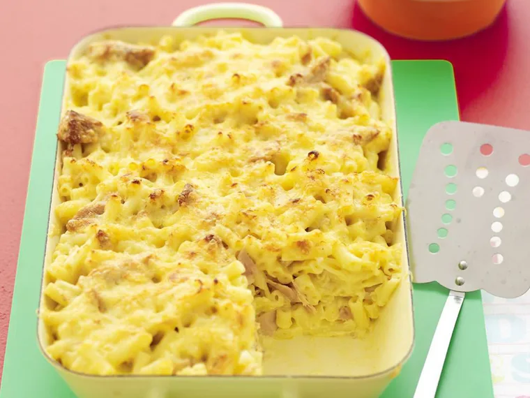 creamy tuna pasta bake