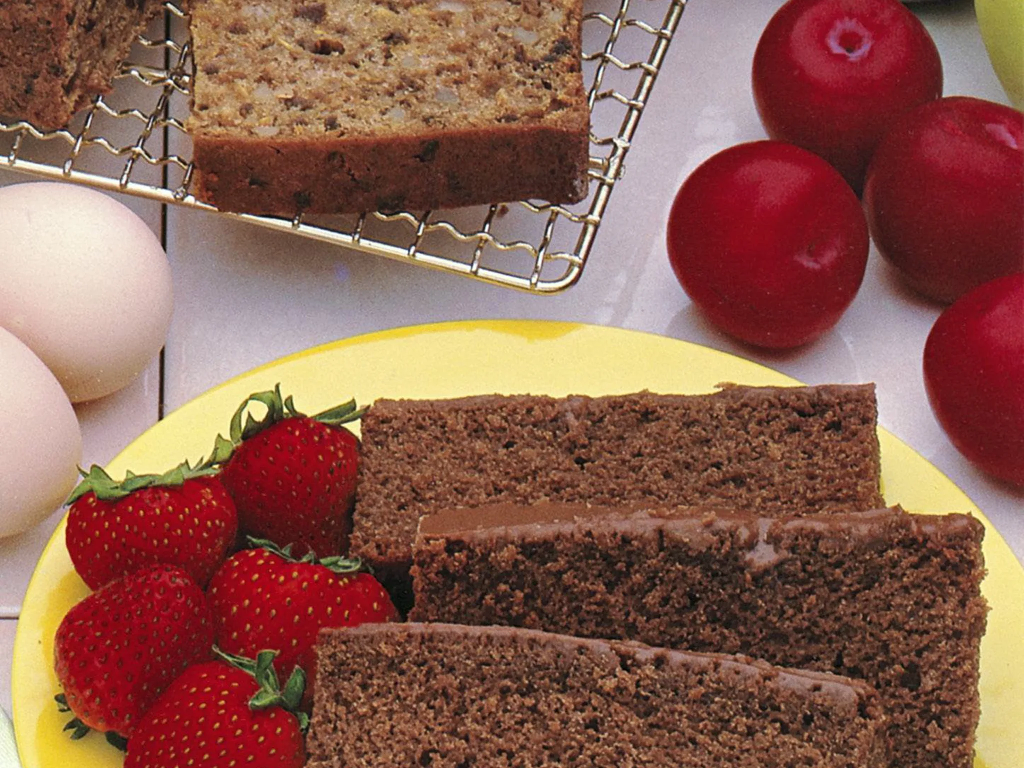 FROSTED CHOCOLATE CAKE