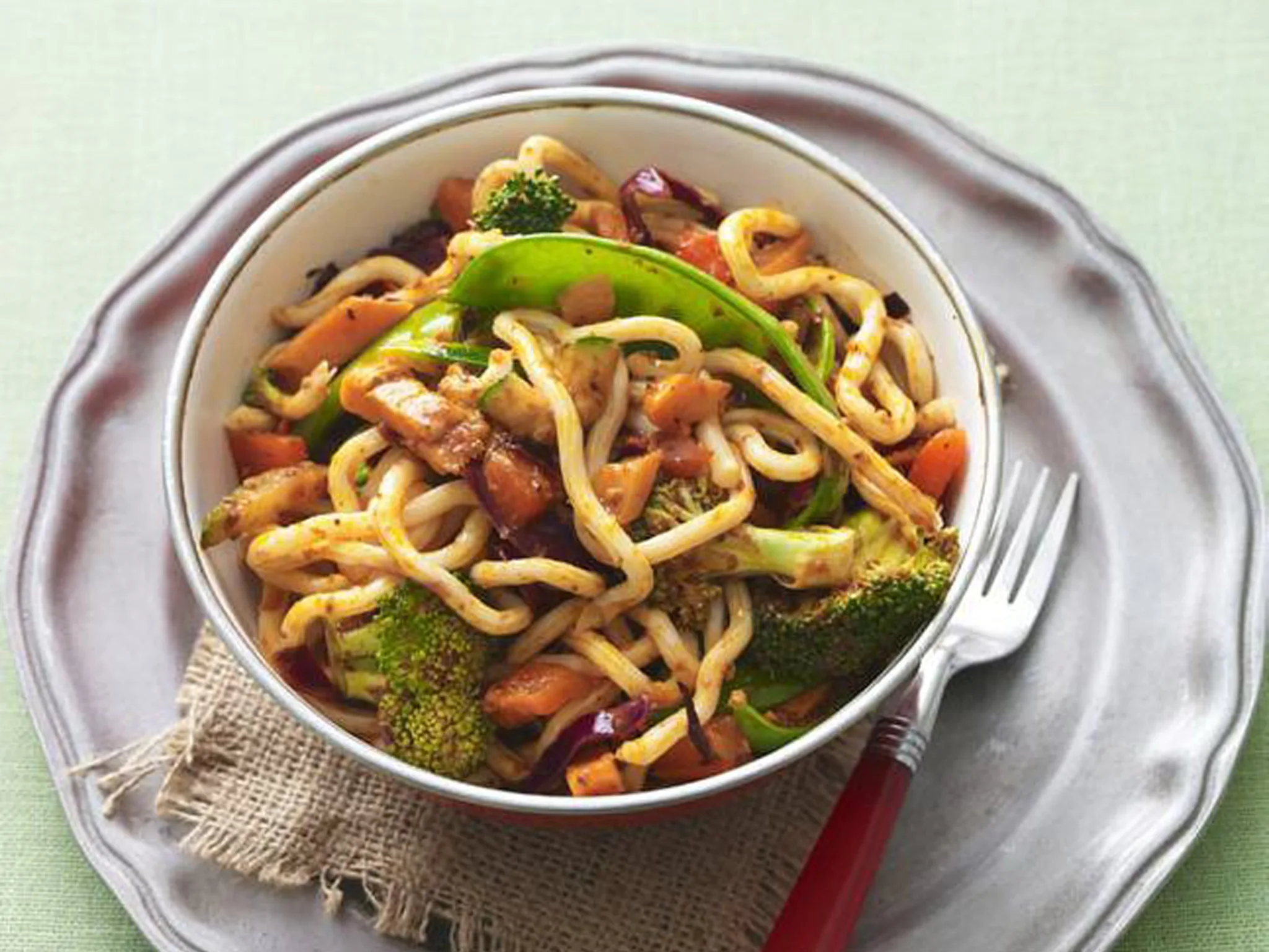UDON WITH CHILLI AND MIXED VEGETABLES