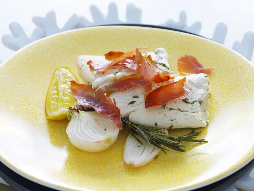 Snapper with onion and prosciutto | Women's Weekly Food