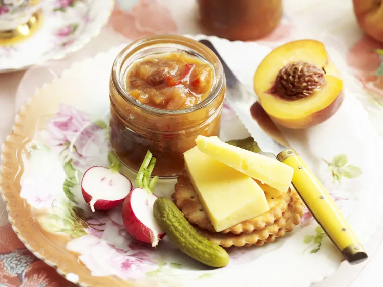 peach and ginger chutney
