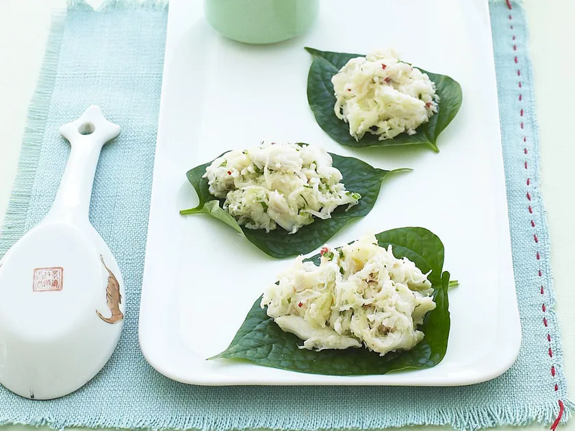 Crab and green papaya salad | Women's Weekly Food