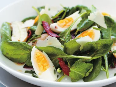 egg, potato and spinach salad