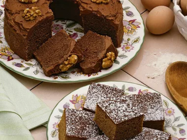 QUICK HONEY GINGERBREAD