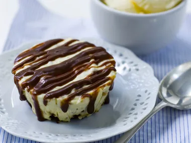C H O CO L AT E ,PEANUT AND CARAMEL CHEESECAKES
