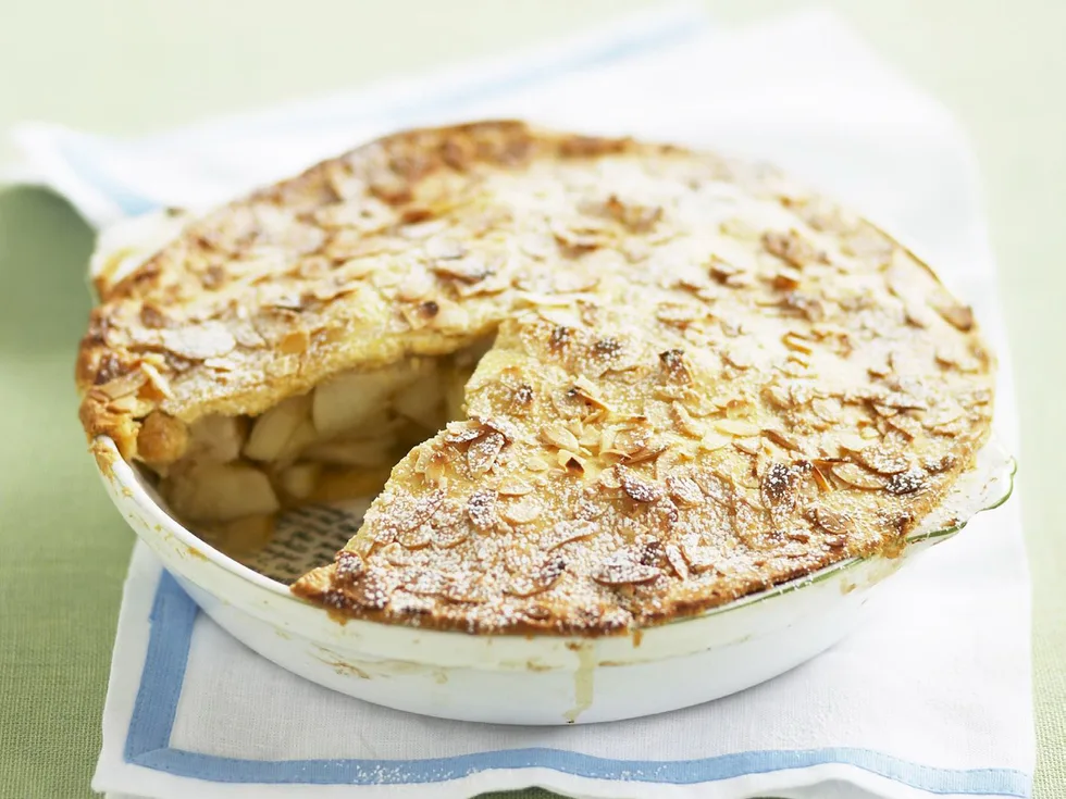 apricot and almond apple pie