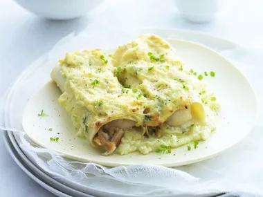 crab and scallop cannelloni with cauliflower puree