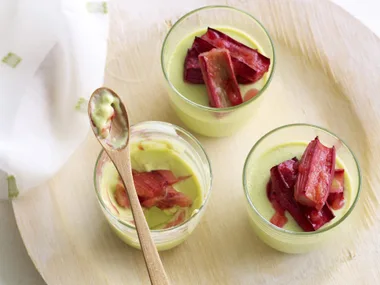 Green tea pots with baked rhubarb