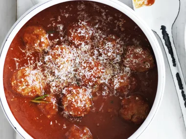 PORK & ROSEMARY MEATBALLS WITH PASTA