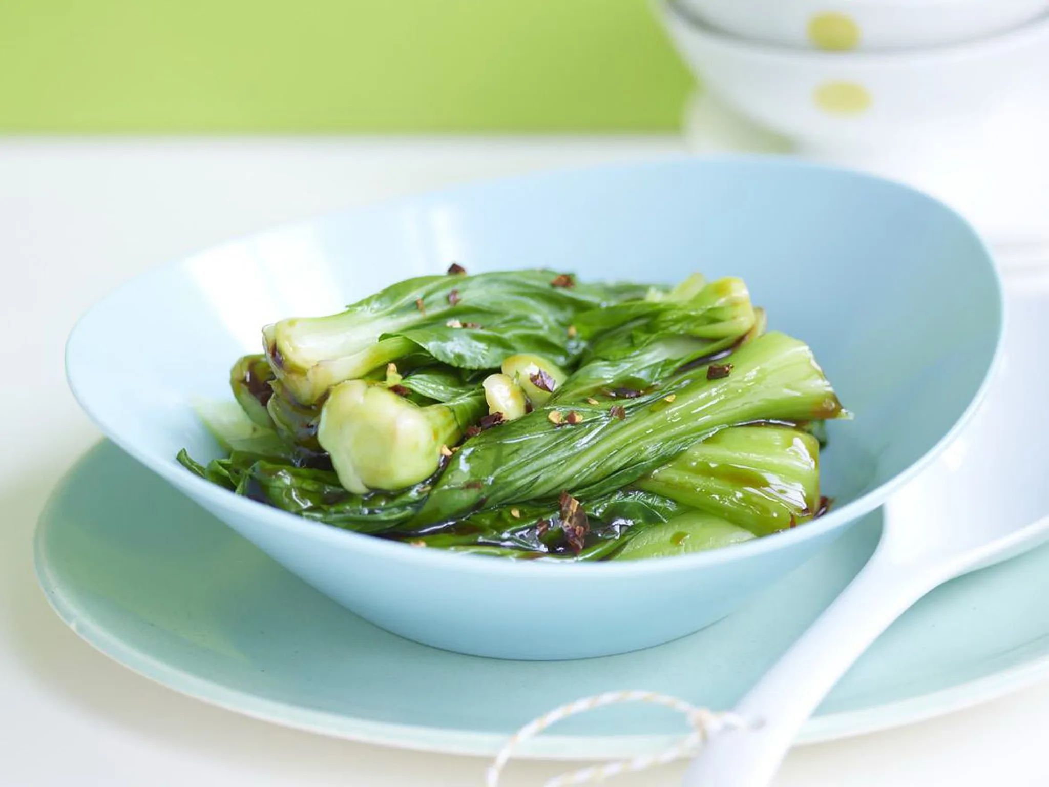 steamed baby pak choy with oyster sauce