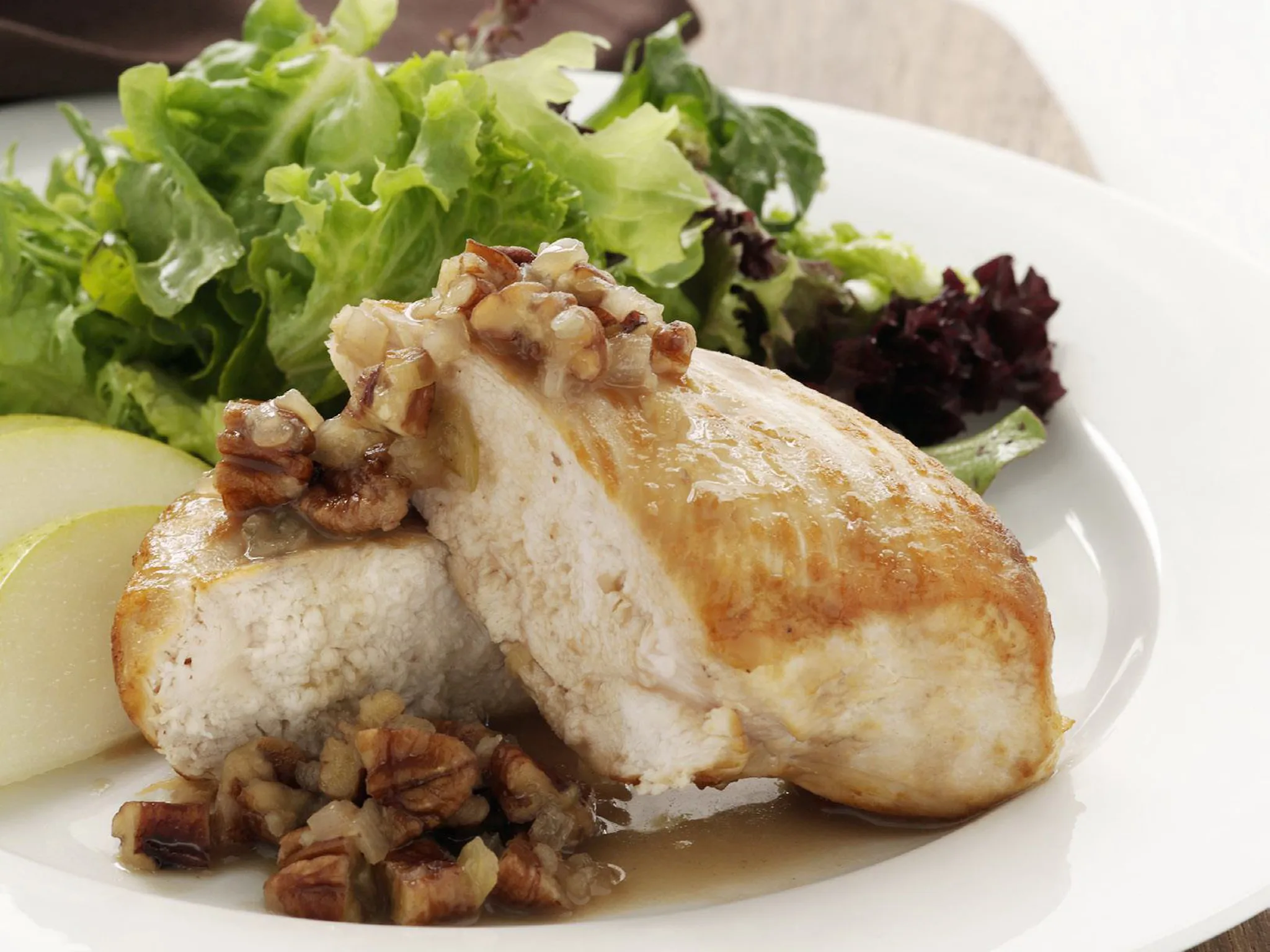 CHICKEN WITH PECAN HONEY SAUCE