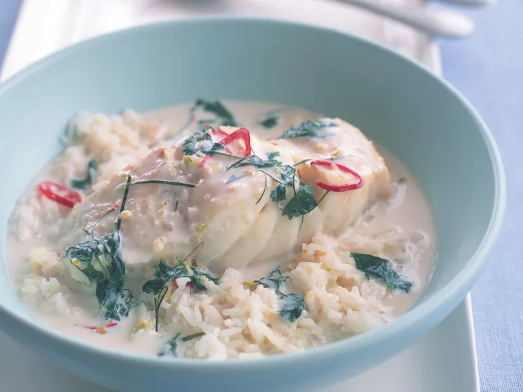 Red emperor in thai-style coconut sauce