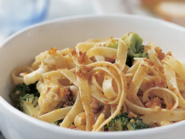 Fettuccine with cauliflower and broccoli