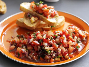 Tomato and pomegranate salad
