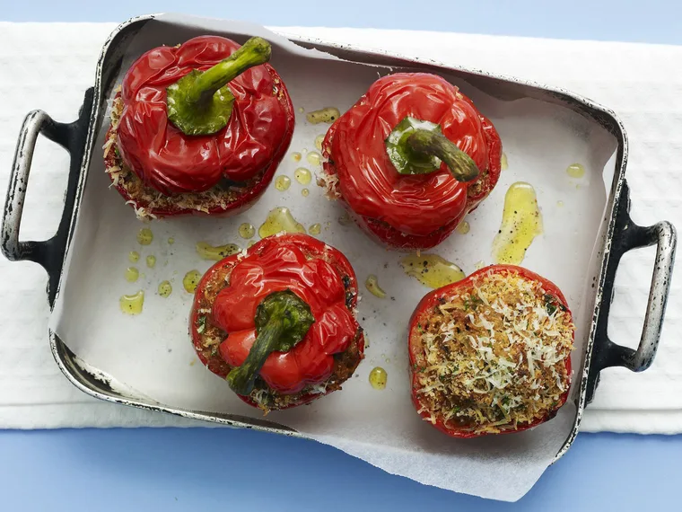 Mince and rice stuffed capsicum recipe