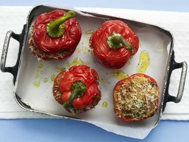 Mince and rice stuffed capsicums