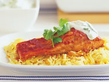 Tandoori salmon with pilaf and raita