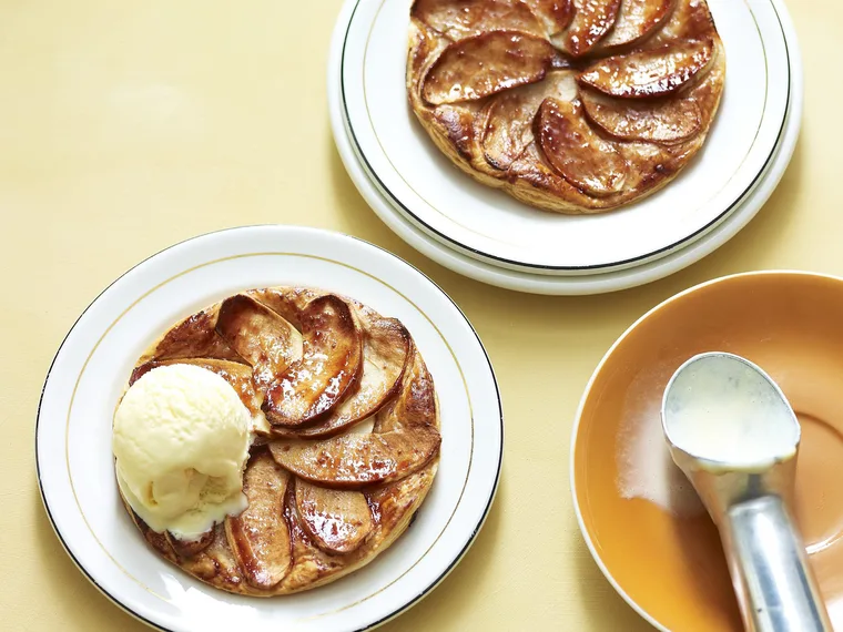 french apple quince tarts