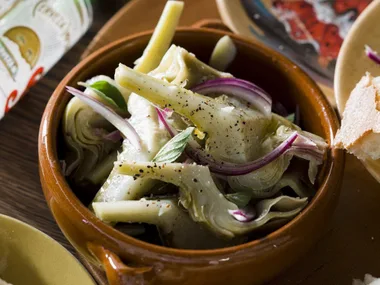 Artichokes in oregano vinaigrette
