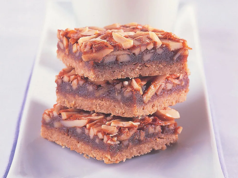 almond honey squares