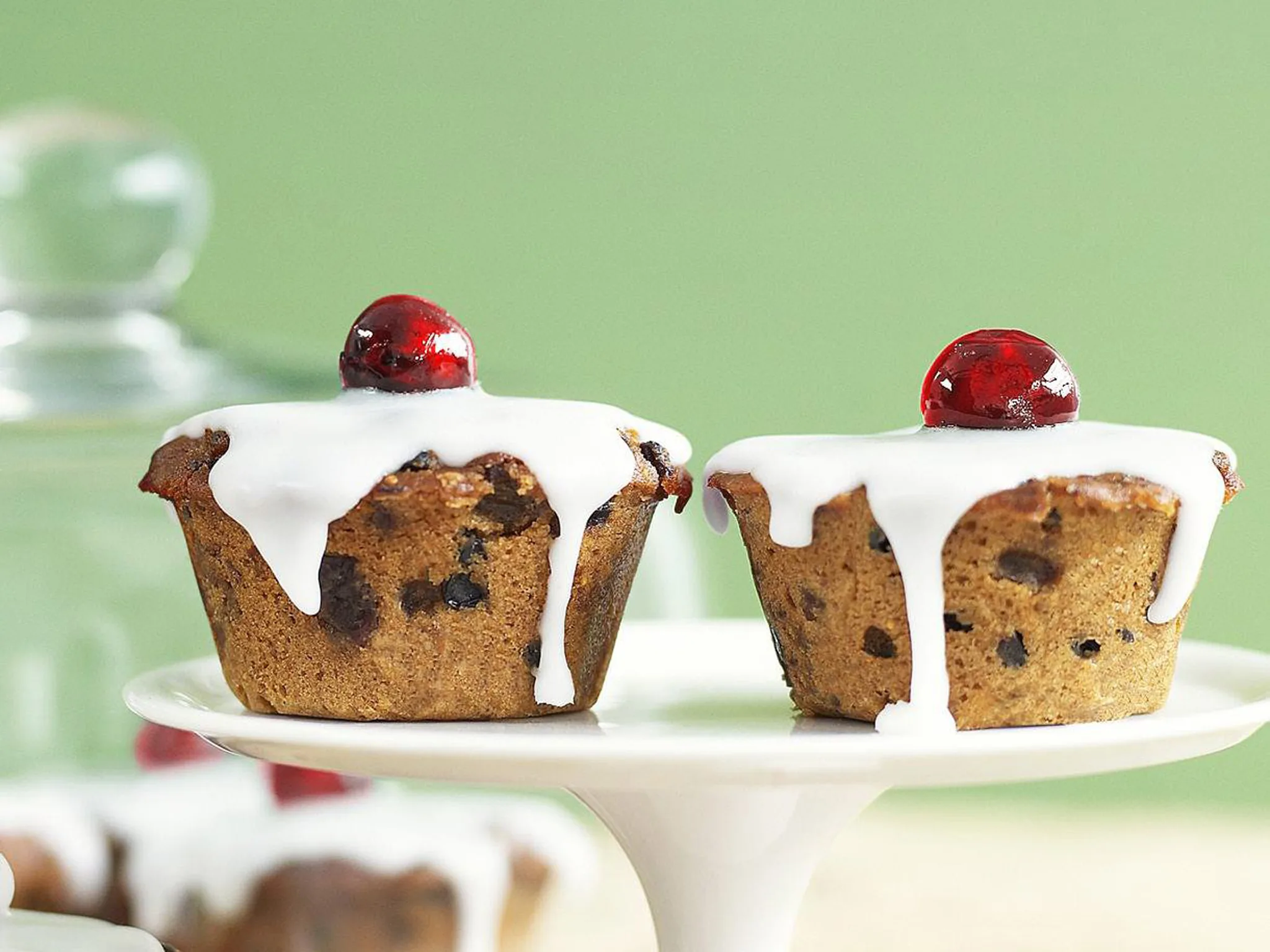 LITTLE CHRISTMAS CAKES