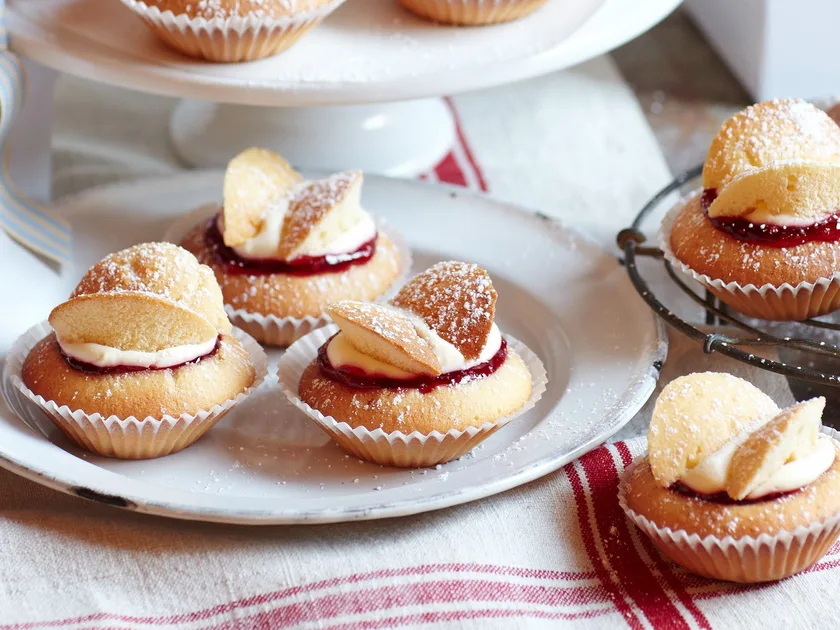 Butterfly cakes with strawberry jam | Women's Weekly Food