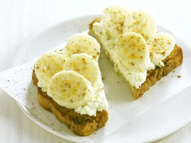 fruit toast withricotta and banana