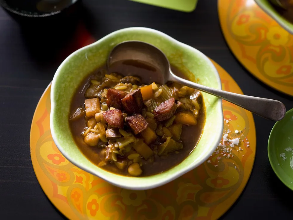 Winter soup with oxtail and chickpeas