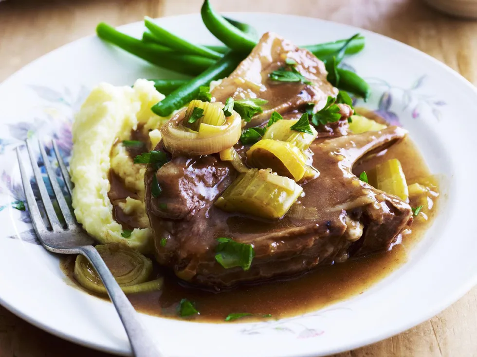 Slow-cooker lamb chops