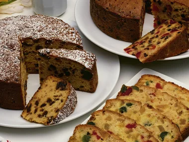 DATE CAKE WITH PORT