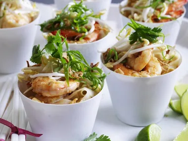 prawn pad thai