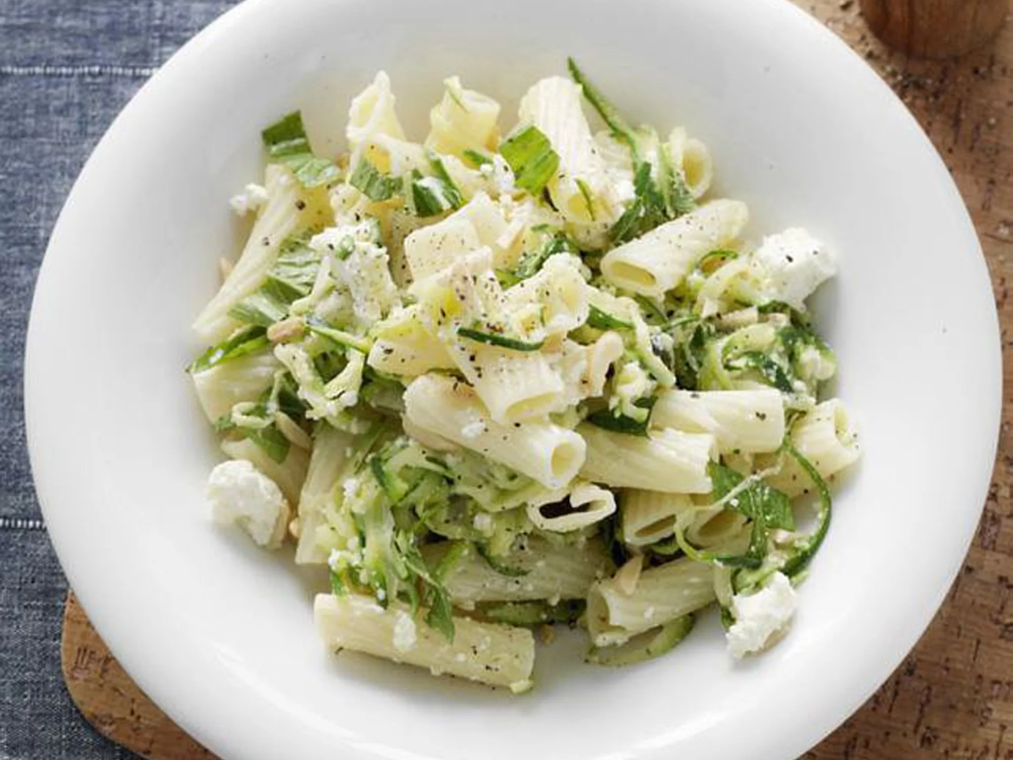 RIGATONI WITH ZUCCHINI, LEMON AND MINT
