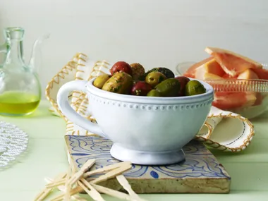 chilli spiced olives